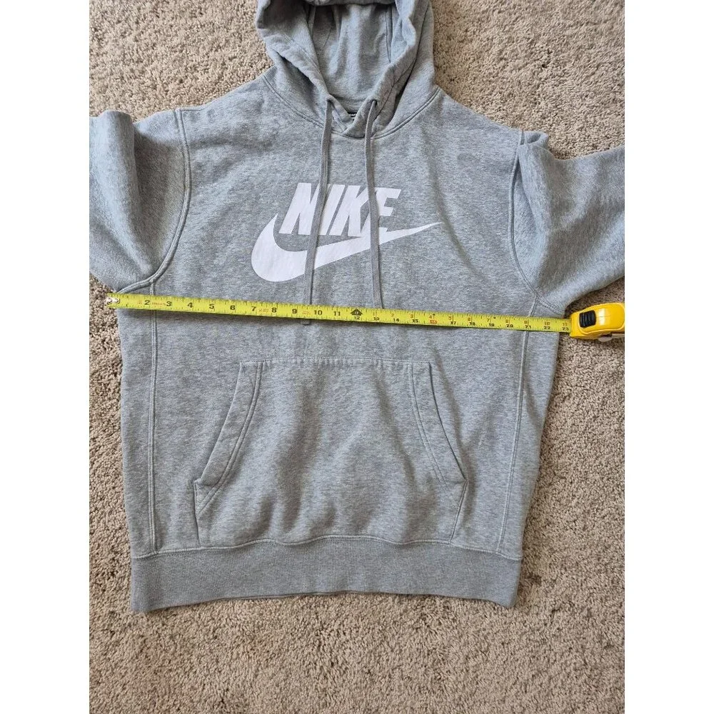 Nike Men's Sportswear Club Pullover Activewear Size M Hoodie Comfort Cozy Gray